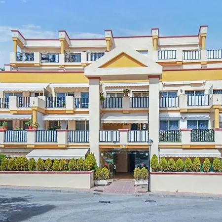 Modern Romana Playa 723 In Marbella, Elviria Lejlighed