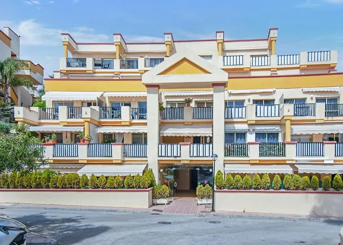 Modern Romana Playa In Marbella, Elviria Apartamento