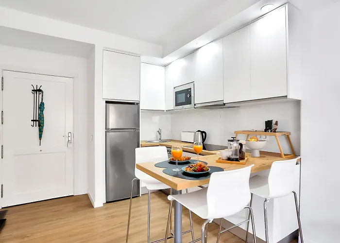Modern Romana Playa In Marbella, Elviria Apartamento *